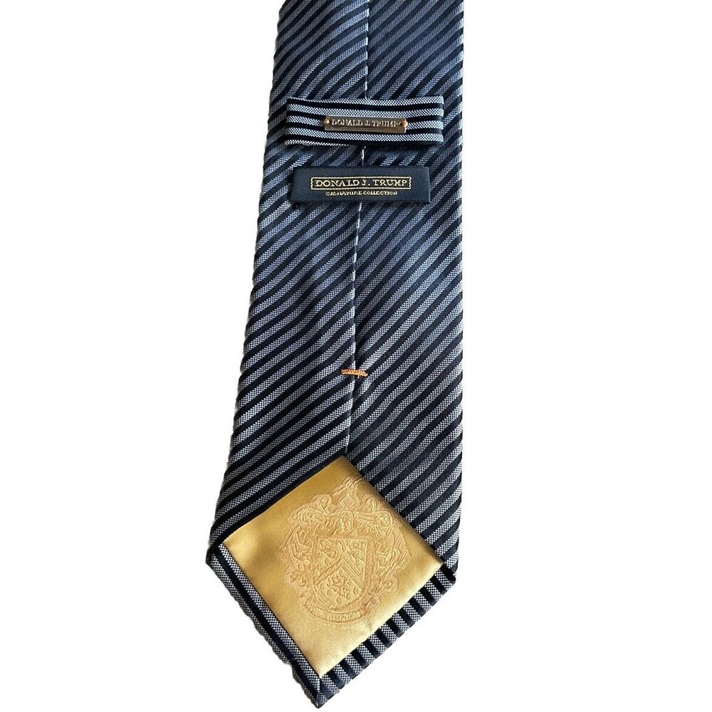 DONALD TRUMP President Signature Collection Silk STRIPED Black/Gray Tie 3 1/2 In